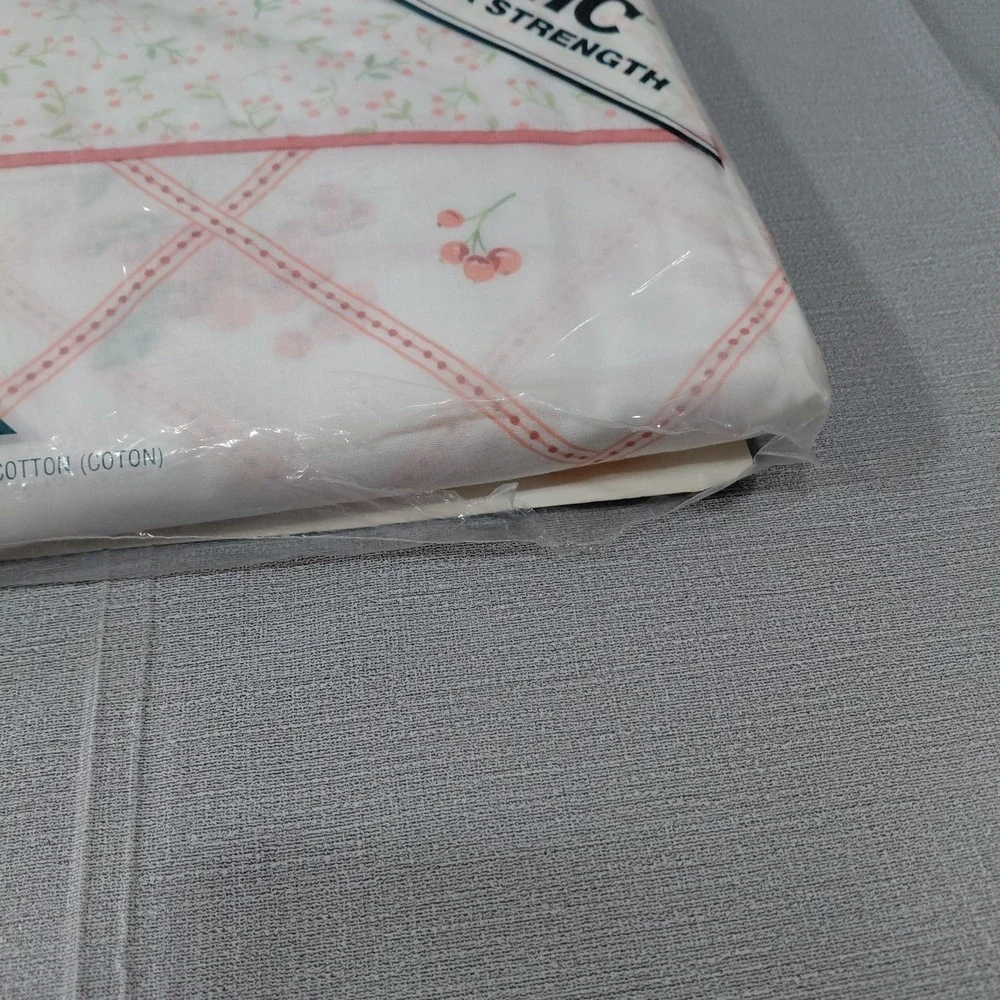 Pacific No Iron Double Flat Sheet 81